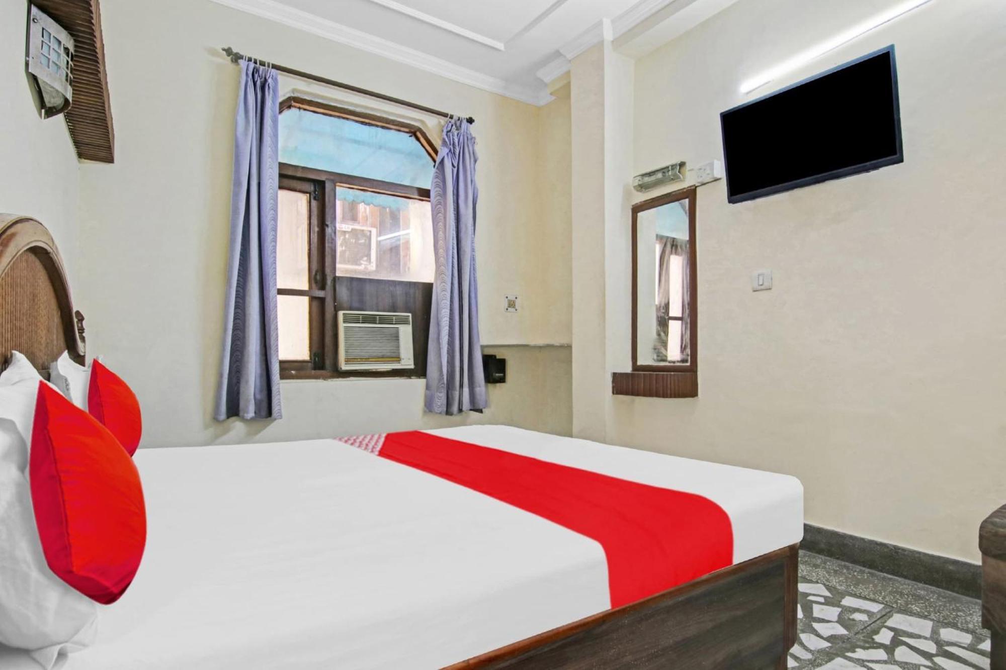 Hotel O Rak International New Delhi Luaran gambar