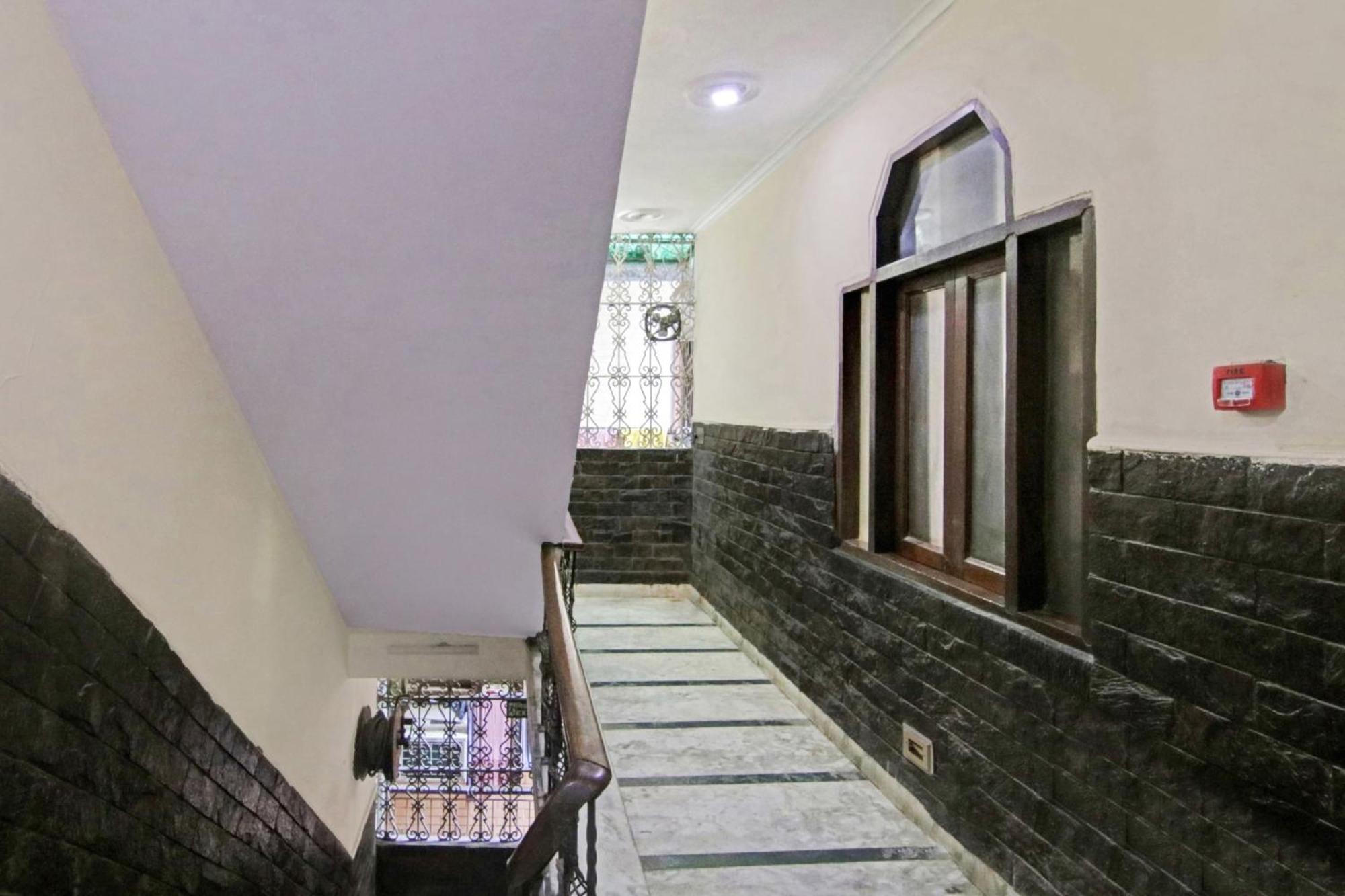 Hotel O Rak International New Delhi Luaran gambar