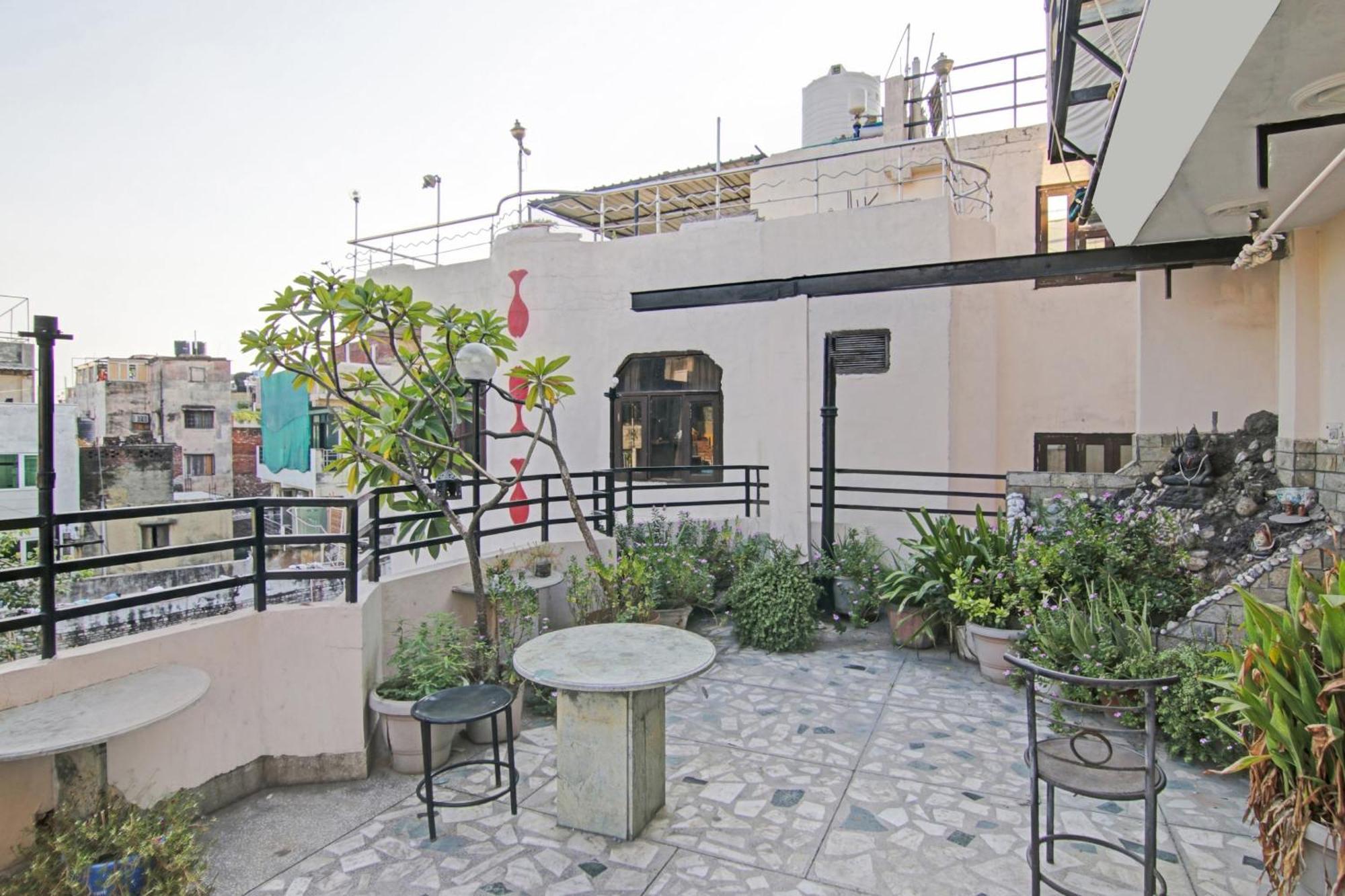 Hotel O Rak International New Delhi Luaran gambar